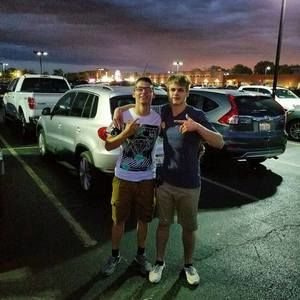 Meet your Posher, Cory